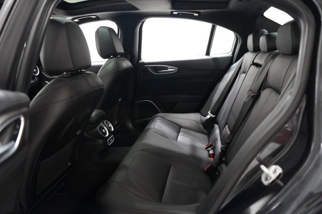 Used 2022 Alfa Romeo Giulia Ti image 31