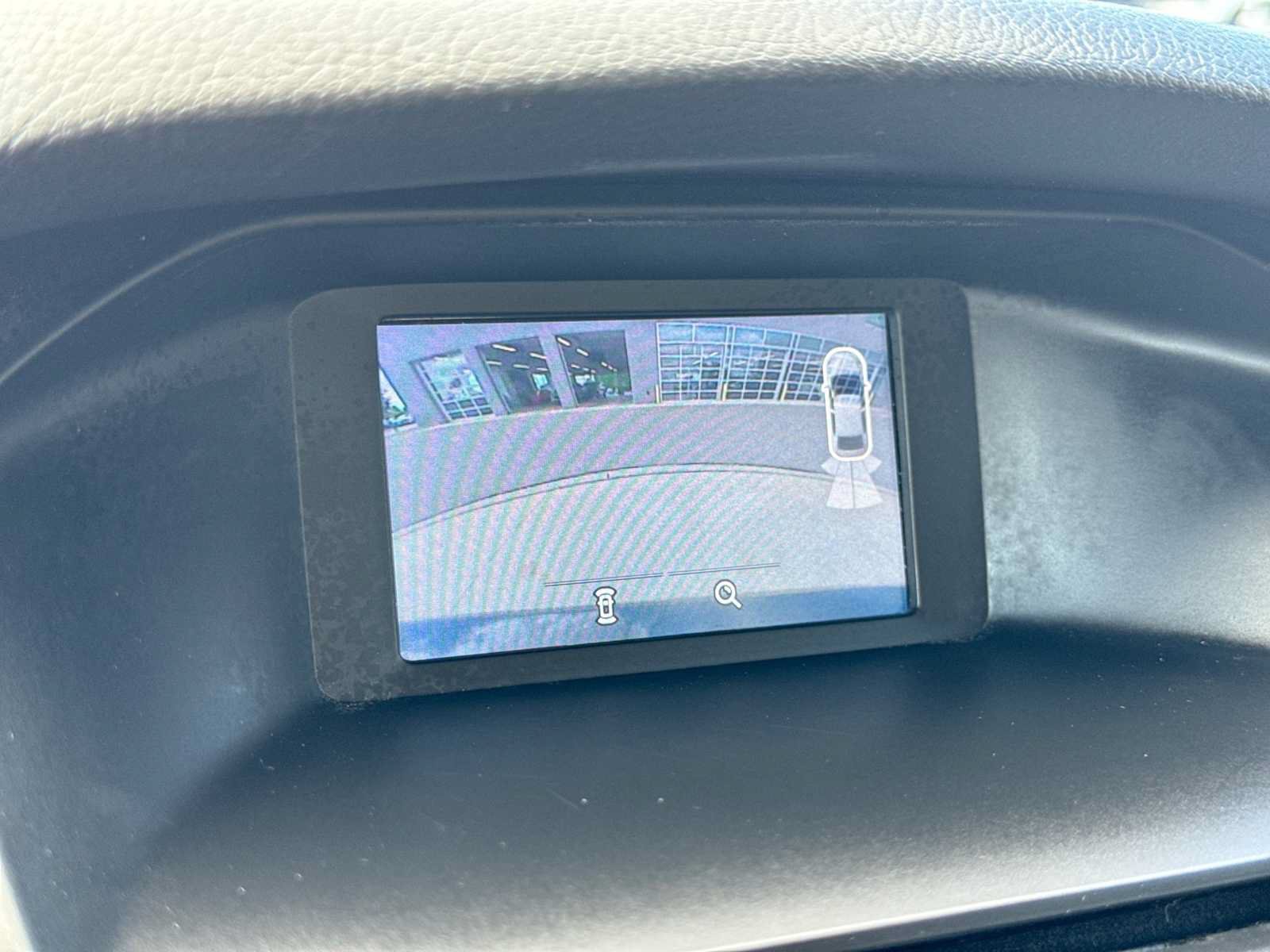Used 2016 Ford Focus SE w/ Equipment Group 201A FWD image 29