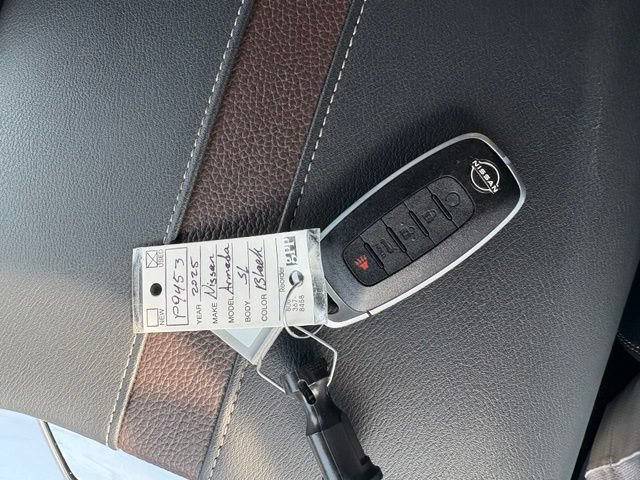 Used 2025 Nissan Armada SL w/ Captain's Chari Seat Package AWD/4WD image 6