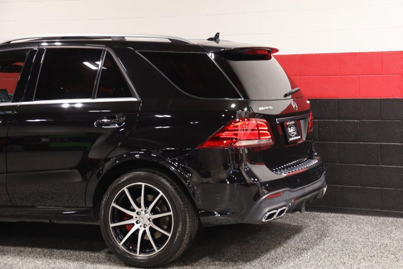 Used 2017 Mercedes-Benz GLE 63 AMG 4MATIC image 29