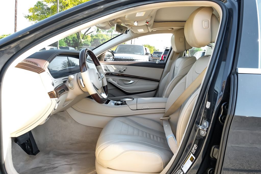 Used 2019 Mercedes-Benz S 560 Sedan image 35