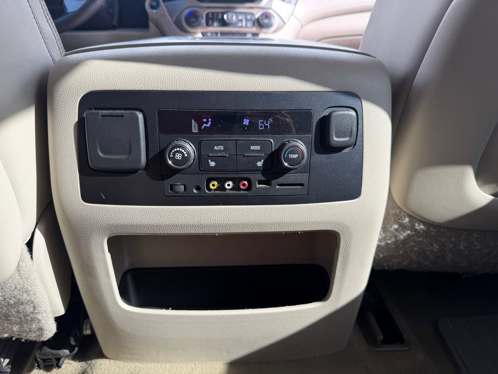 Used 2015 GMC Yukon Denali w/ Open Road Package AWD/4WD image 21