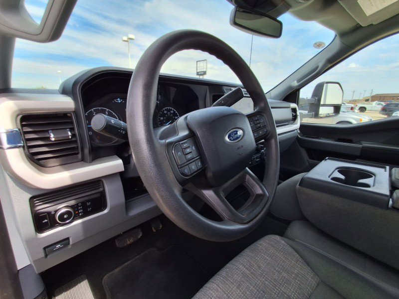 Used 2023 Ford F350 XLT image 11