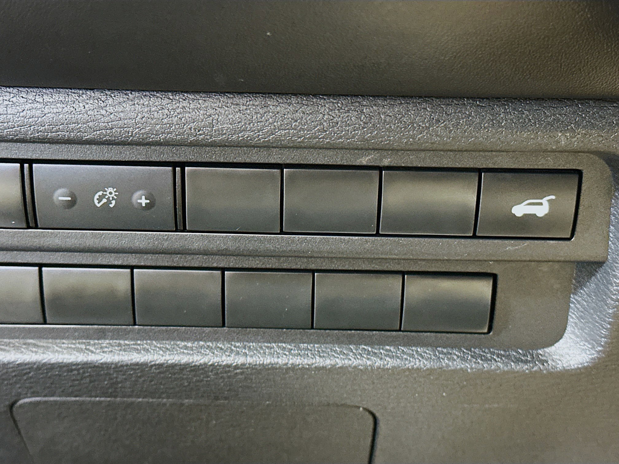 Used 2024 Mitsubishi Outlander SE image 17