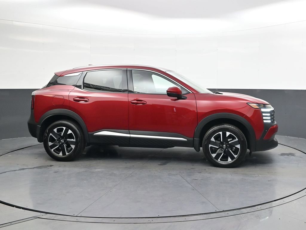 Used 2025 Nissan Kicks SR image 3