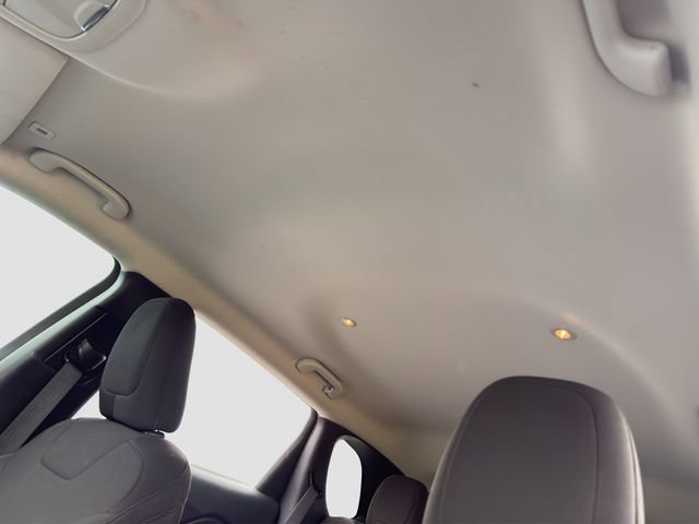 Used 2019 Jeep Cherokee Latitude w/ Popular Appearance Group image 24