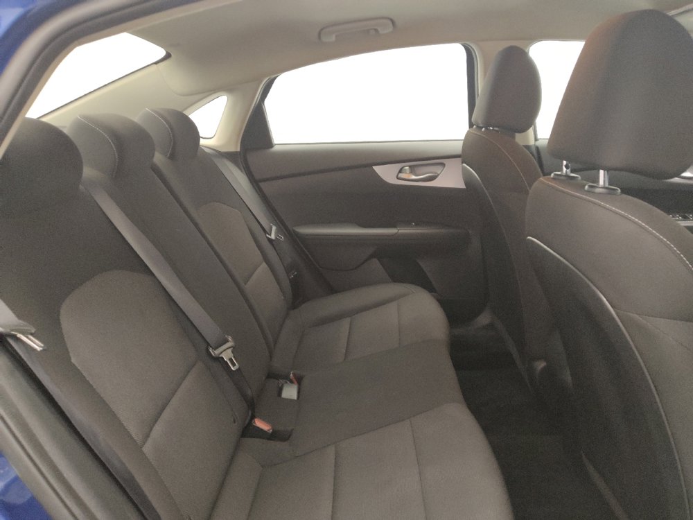 Used 2022 Kia Forte LXS w/ LXS Technology Package FWD image 19