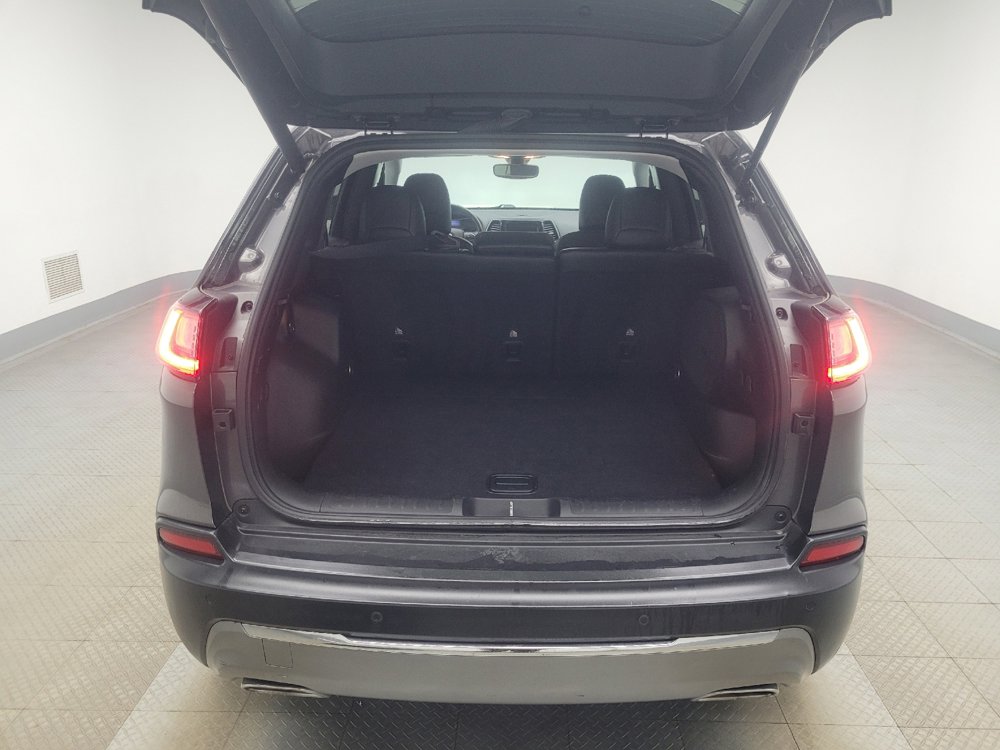 Used 2019 Jeep Cherokee Limited AWD/4WD image 29