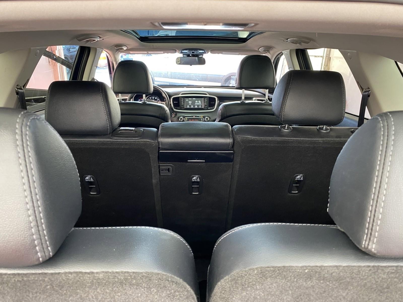 Used 2020 Kia Sorento EX image 18