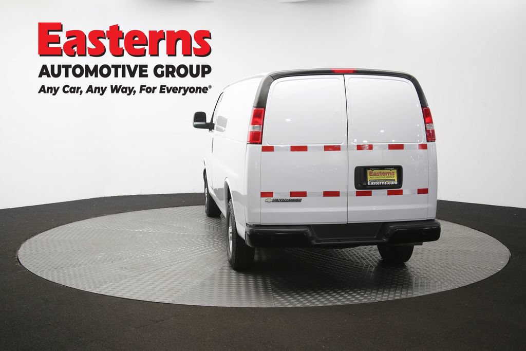 Used 2021 Chevrolet Express 2500 RWD image 32