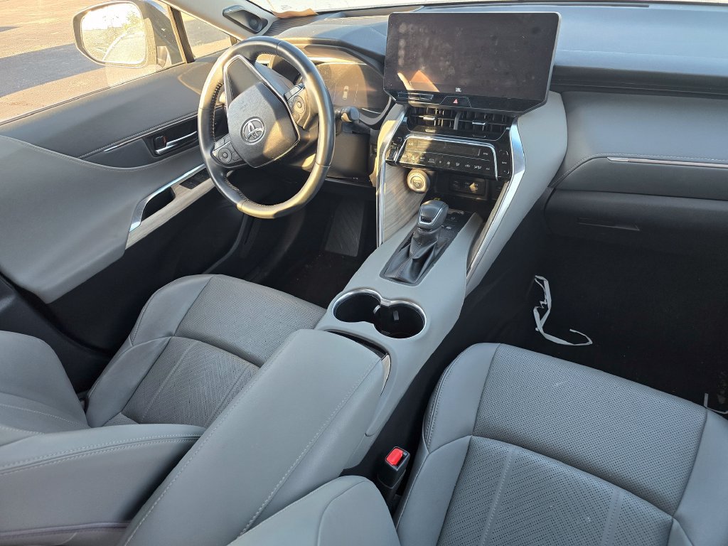Used 2023 Toyota Venza Limited AWD/4WD image 14
