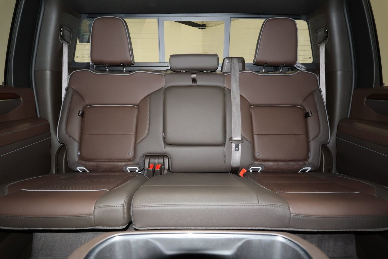 Certified 2025 GMC Sierra 2500 Denali w/ Denali Reserve Package image 32