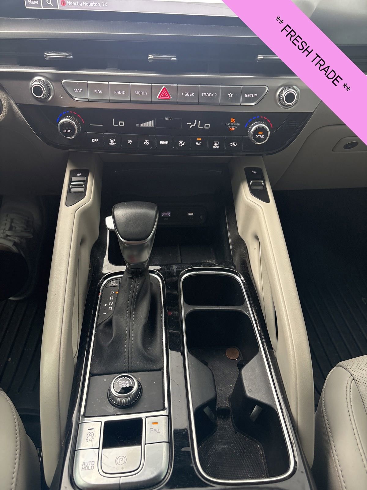 Used 2024 Kia Telluride S w/ S Sunroof Package FWD image 15