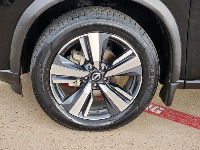 Used 2023 Nissan Rogue SL image 18