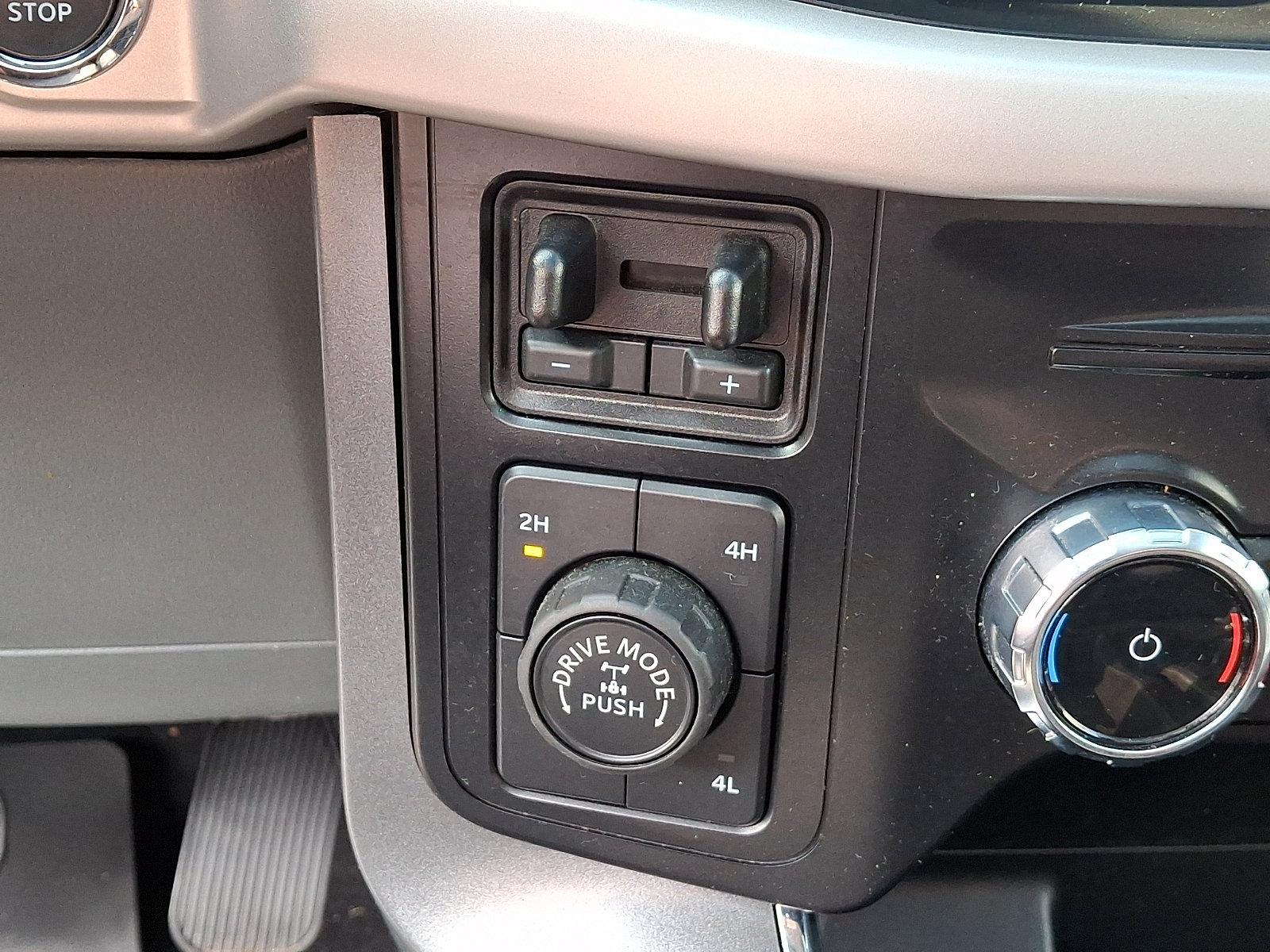 Certified 2023 Ford F150 XLT w/ Equipment Group 302A High AWD/4WD image 27