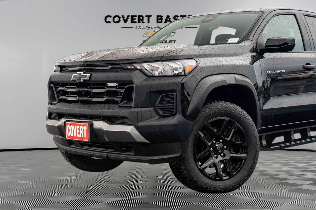 Certified 2024 Chevrolet Colorado Trail Boss w/ Technology Package AWD/4WD image 7