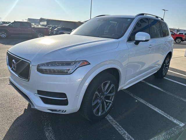 Used 2018 Volvo XC90 T5 Momentum w/ Convenience Package image 3