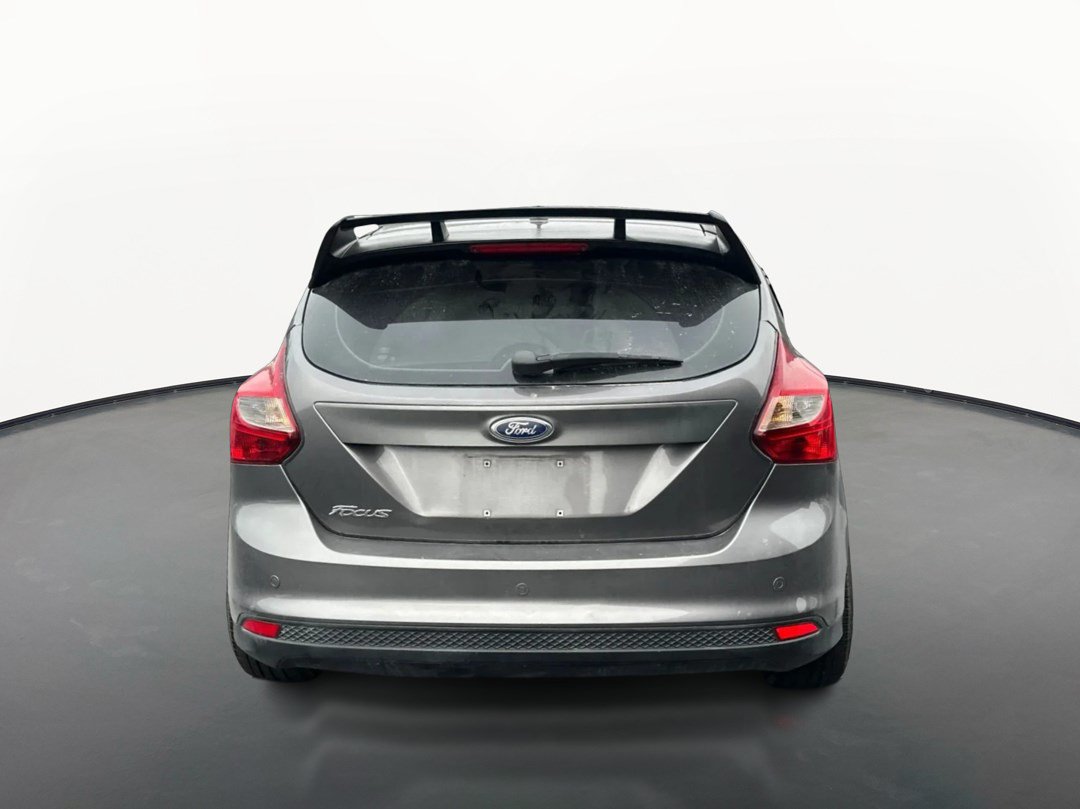 Used 2014 Ford Focus SE w/ Equipment Group 201A FWD image 4