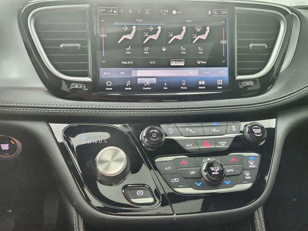 New 2026 Chrysler Pacifica Limited image 27