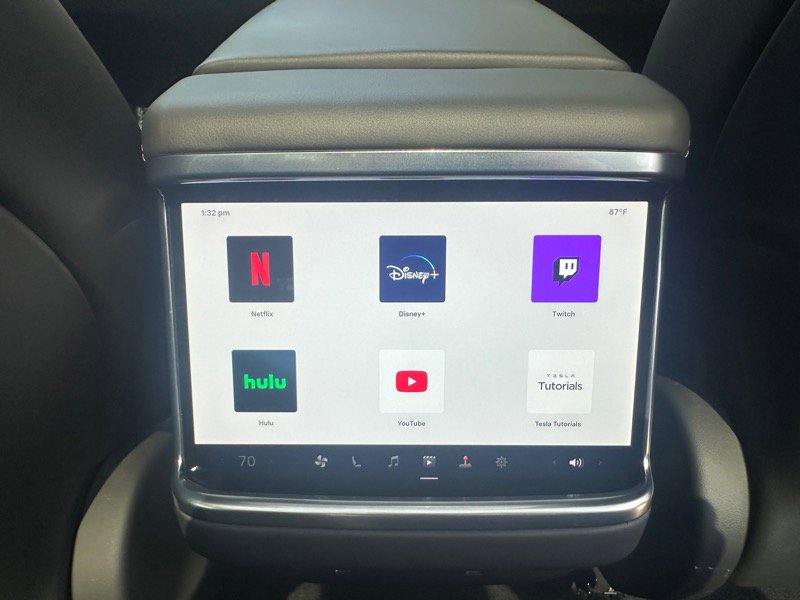 Used 2023 Tesla Model S image 35