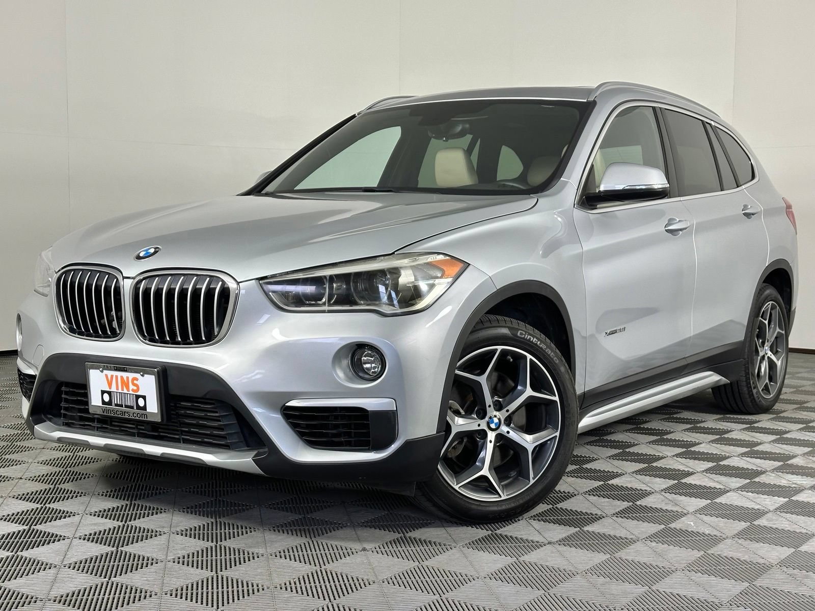 Used 2018 BMW X1 xDrive28i AWD/4WD image 32