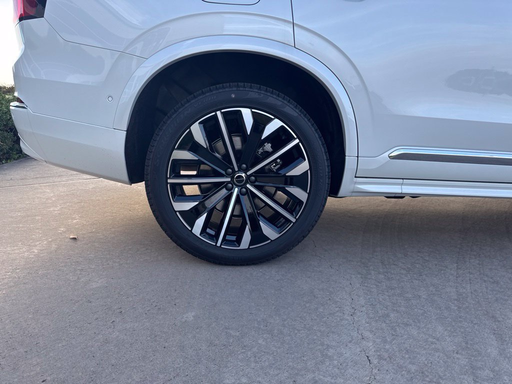 New 2027 Volvo XC90 T8 Ultra AWD/4WD image 13