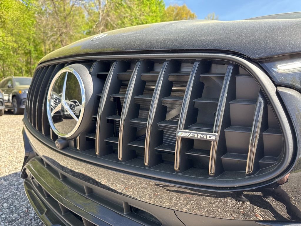 New 2025 Mercedes-Benz GLC 63 AMG S image 3