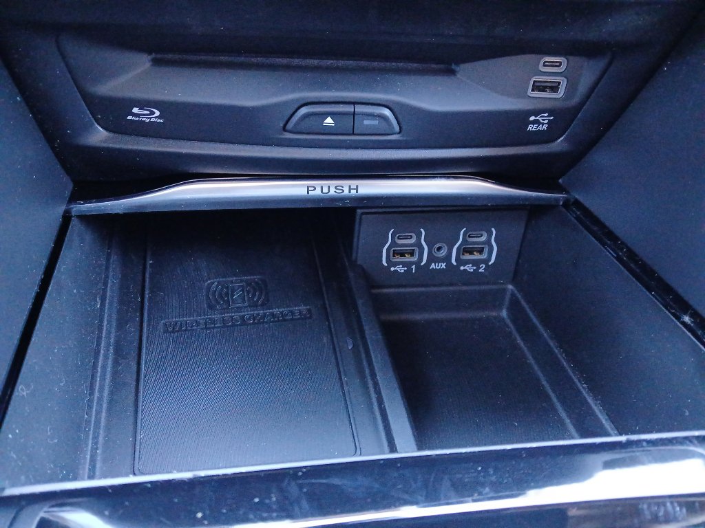 Certified 2024 Chrysler Pacifica Pinnacle image 41