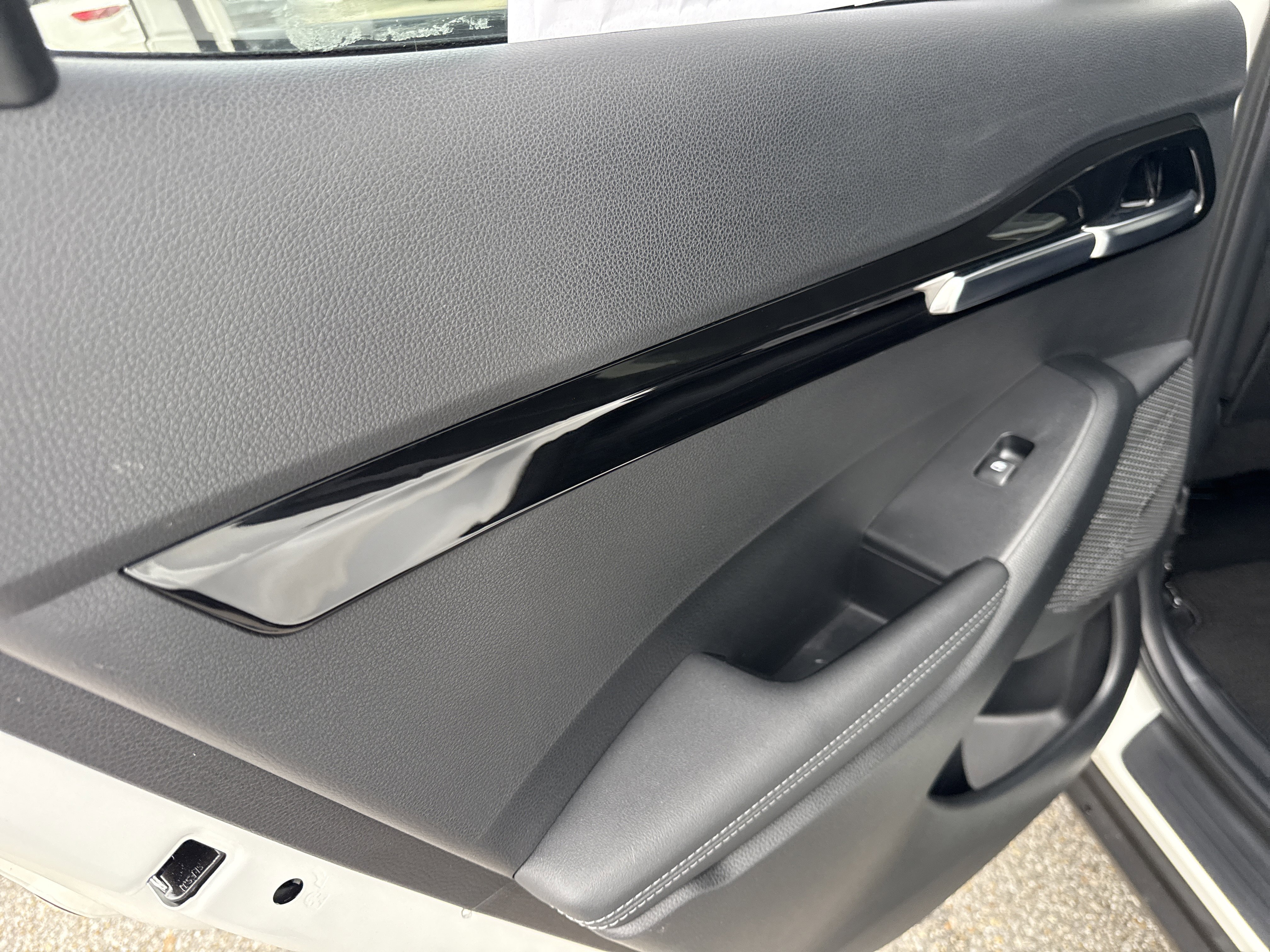 Used 2024 Kia Seltos EX image 11