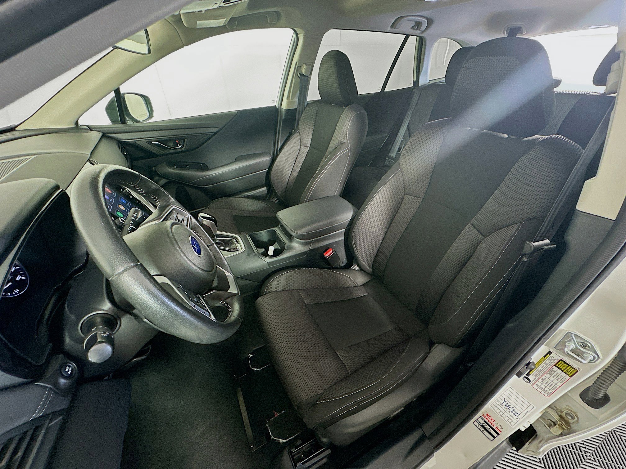 Used 2025 Subaru Outback Premium AWD/4WD image 13