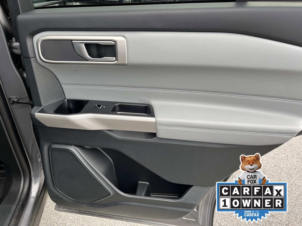 Used 2023 Ford Explorer XLT w/ Equipment Group 202A image 22