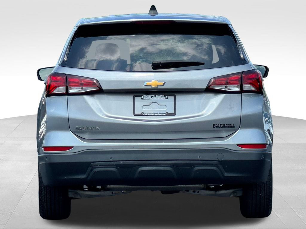 Used 2023 Chevrolet Equinox LS w/ LS Convenience Package FWD image 6