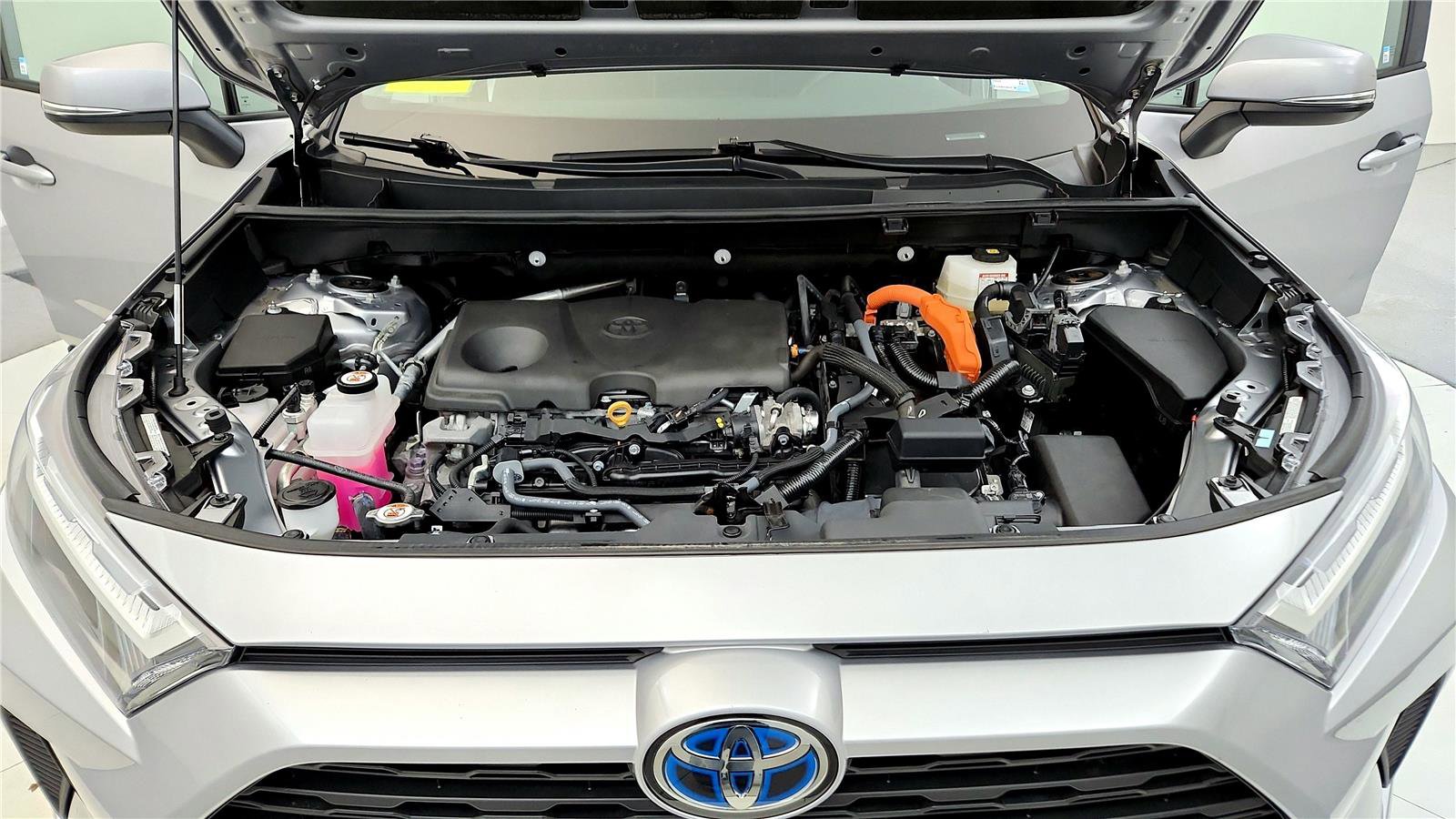 Used 2024 Toyota RAV4 XLE w/ Convenience Package image 15