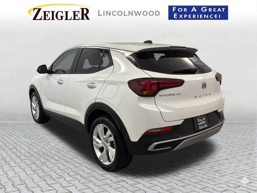 Used 2024 Buick Encore GX Preferred w/ Advanced Technology Package FWD image 4