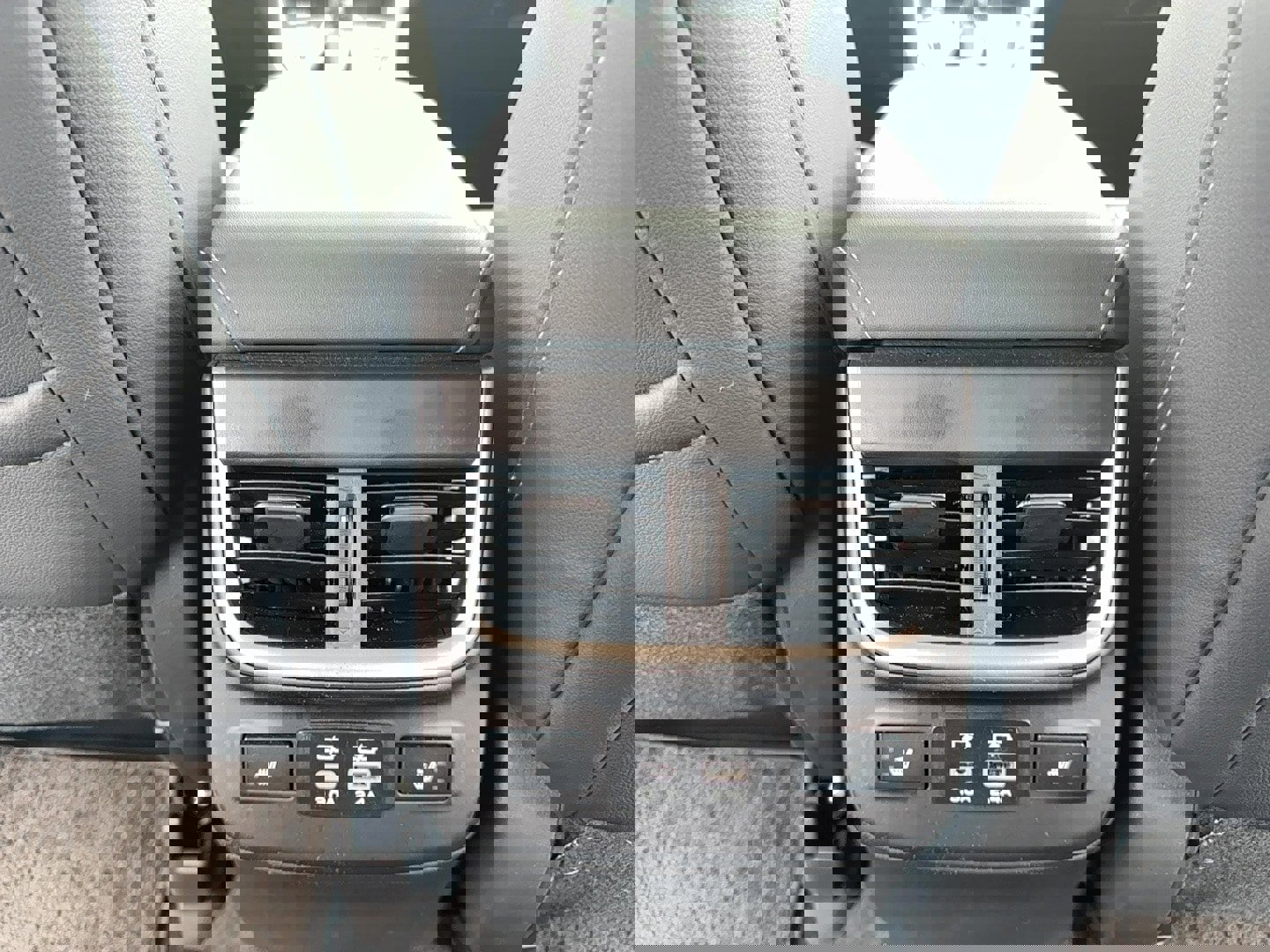 Certified 2023 Subaru Outback Limited w/ Popular Package #2 image 18