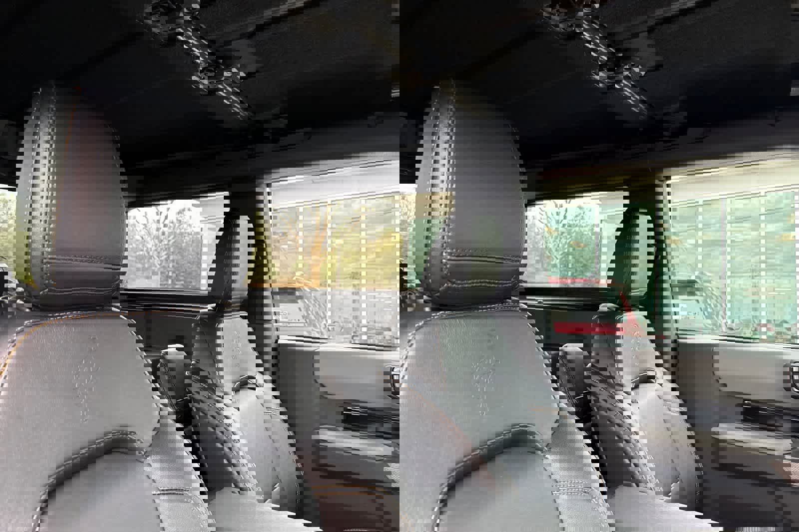 Used 2023 Ford Bronco Badlands image 18