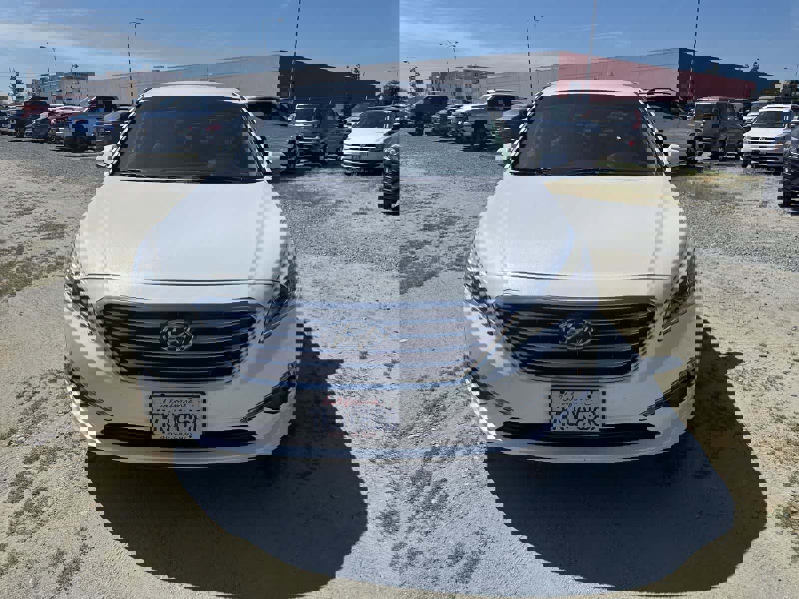 Used 2015 Hyundai Sonata SE image 2