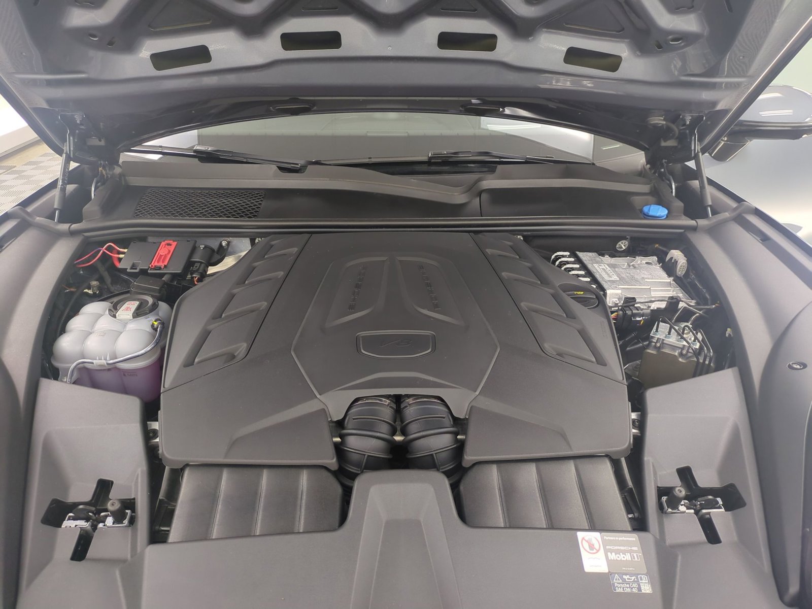 New 2026 Porsche Cayenne GTS AWD/4WD image 17