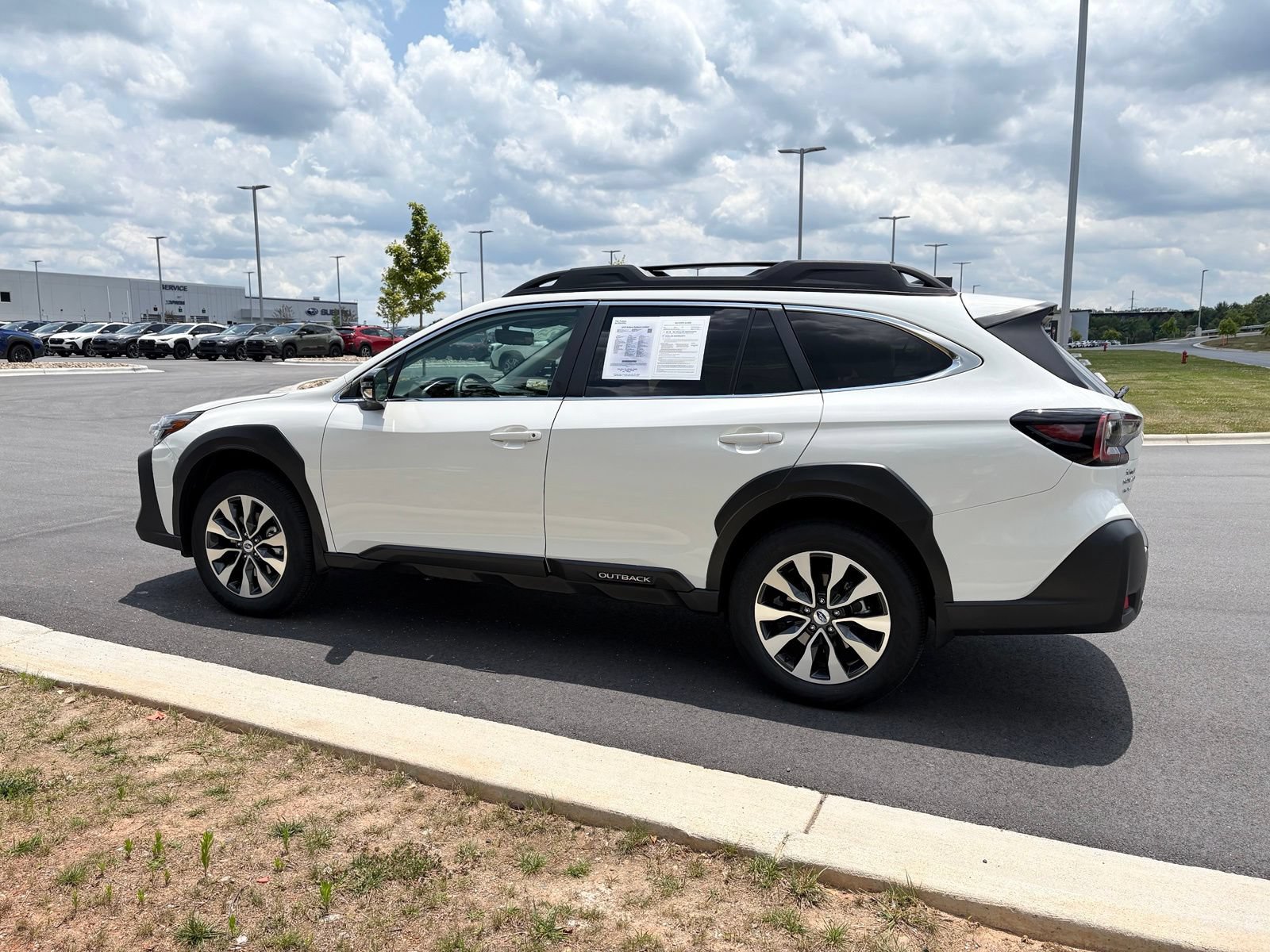 Certified 2025 Subaru Outback Limited w/ Popular Package #2 AWD/4WD image 5