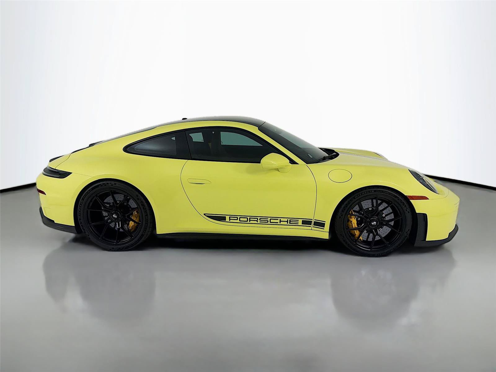 Certified 2026 Porsche 911 GT3 RWD image 25