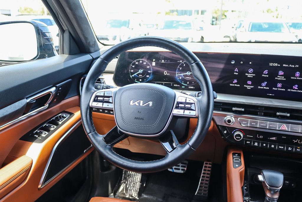 Certified 2025 Kia Telluride SX Prestige X-Line AWD/4WD image 14