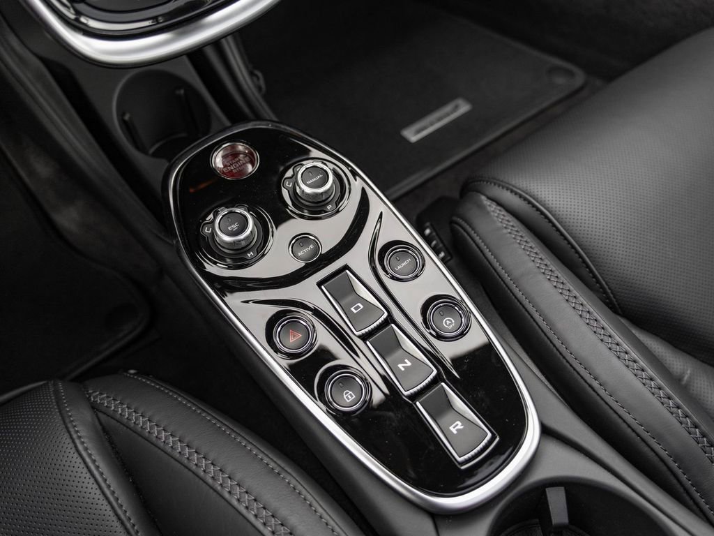 Used 2023 McLaren GT image 21