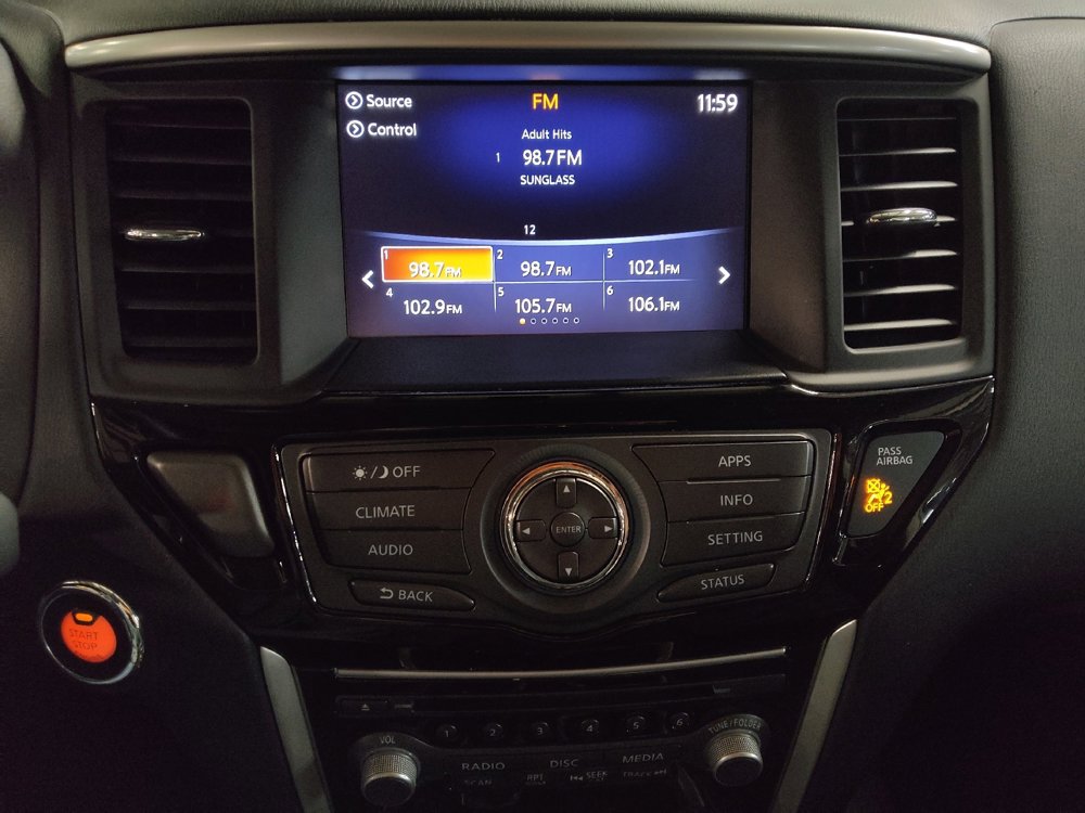 Used 2020 Nissan Pathfinder S image 25