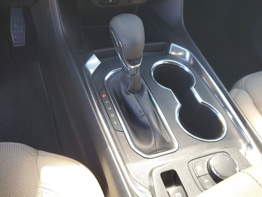 Used 2023 Chevrolet Traverse LS AWD/4WD image 26