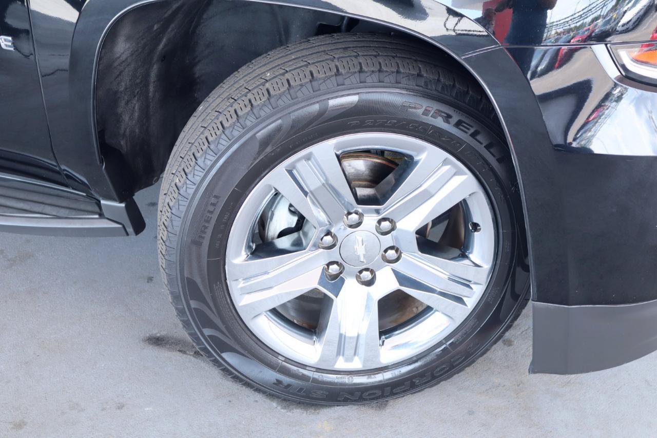 Used 2016 Chevrolet Tahoe LT w/ Luxury Package RWD image 3