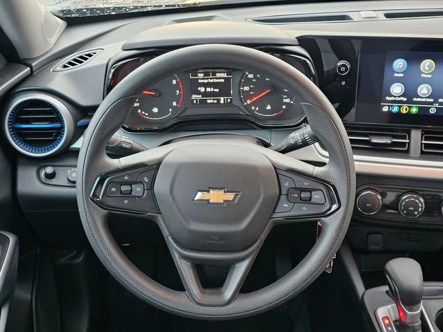 Certified 2025 Chevrolet Trax LS image 20