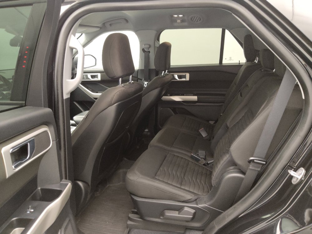 Used 2020 Ford Explorer XLT w/ Comfort Package AWD/4WD image 18