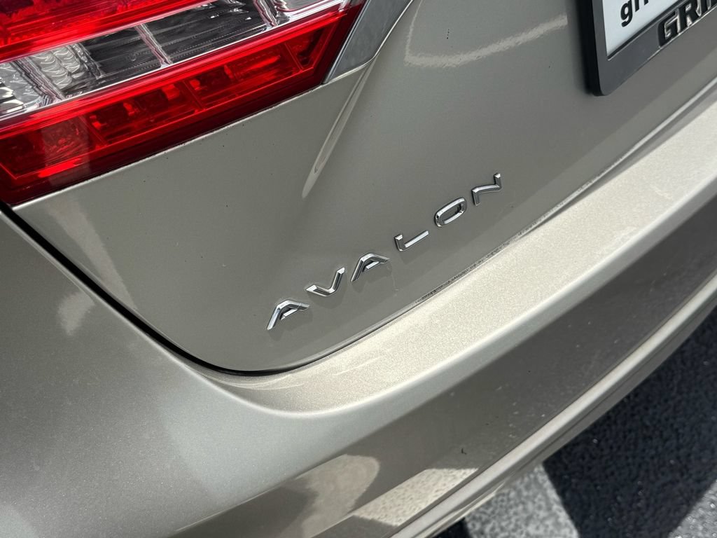 Used 2014 Toyota Avalon XLE Premium FWD image 13