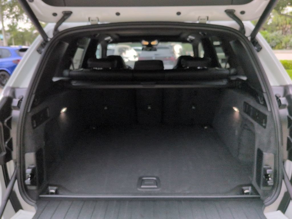 New 2026 BMW X5 M Competition w/ Executive Package AWD/4WD image 13
