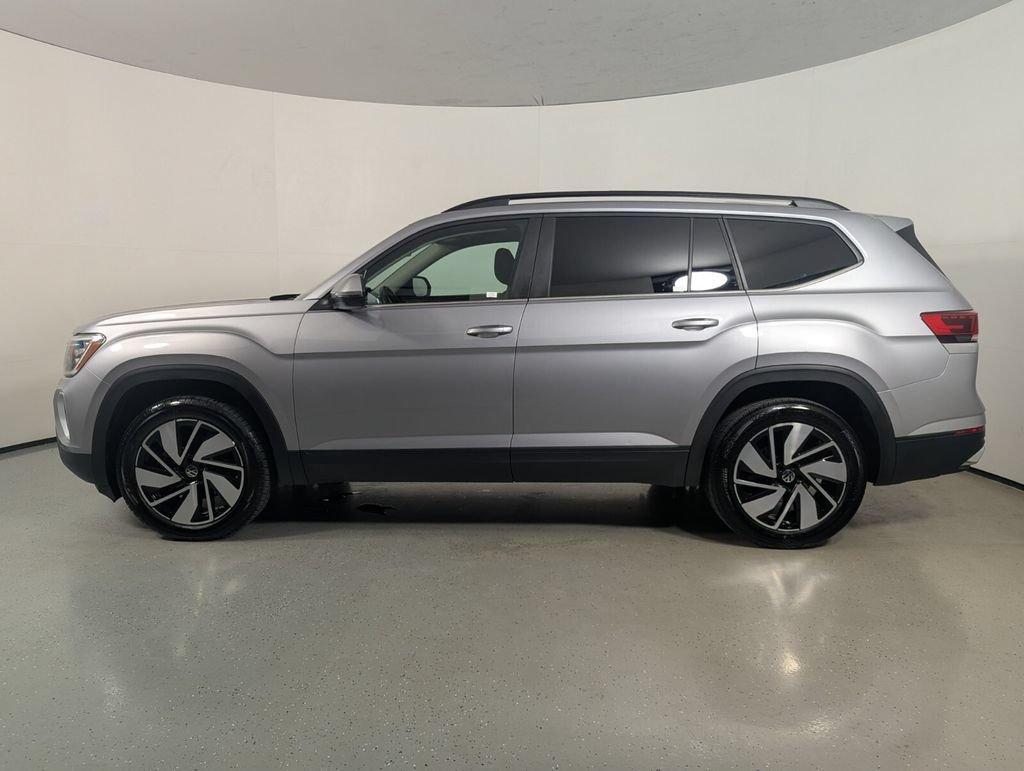 Used 2024 Volkswagen Atlas SE FWD image 4